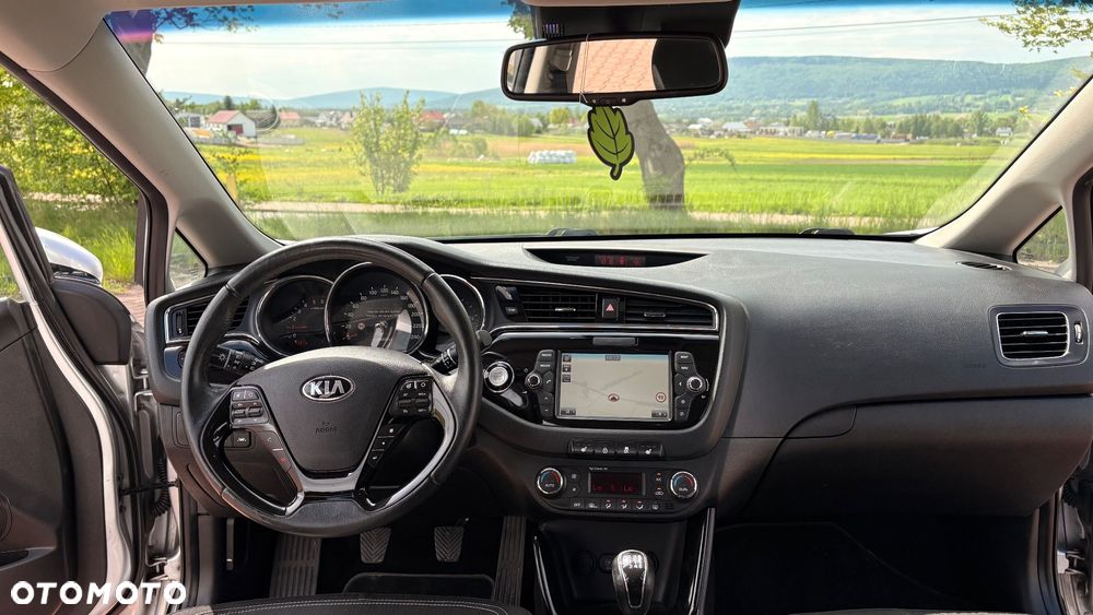 Kia Ceed 1.6 CRDi 136 ISG Platinum Edition - 13