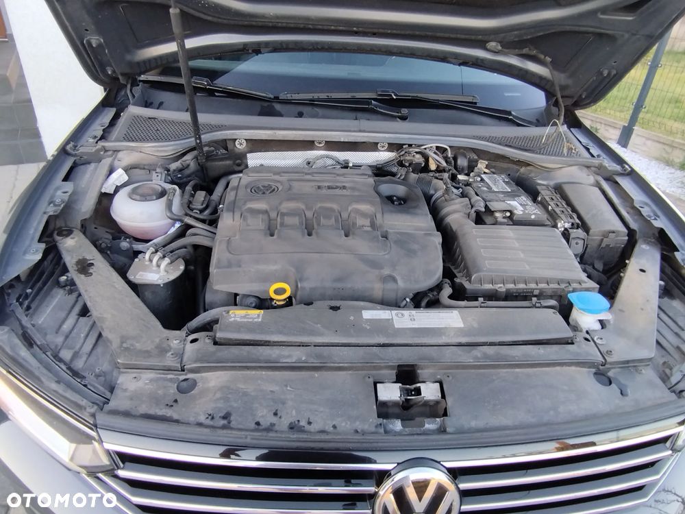 Volkswagen Passat Variant 2.0 TDI SCR DSG BlueMotion Comfortline - 25