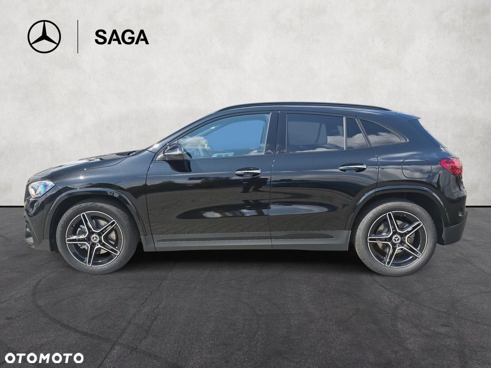 Mercedes-Benz GLA - 9