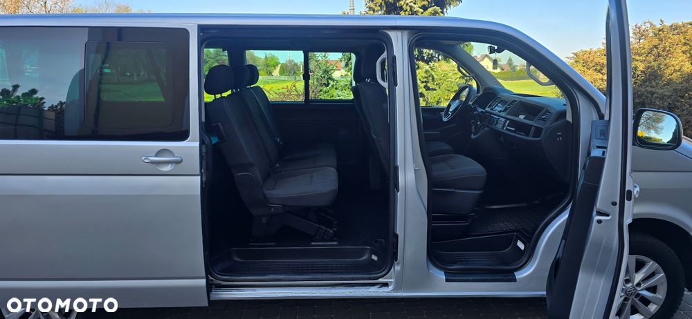 Volkswagen Caravelle - 17