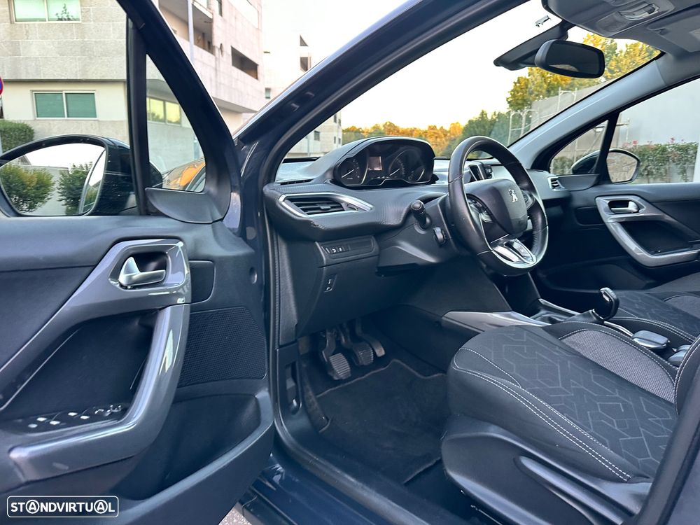 Peugeot 2008 1.6 BlueHDi Style - 26