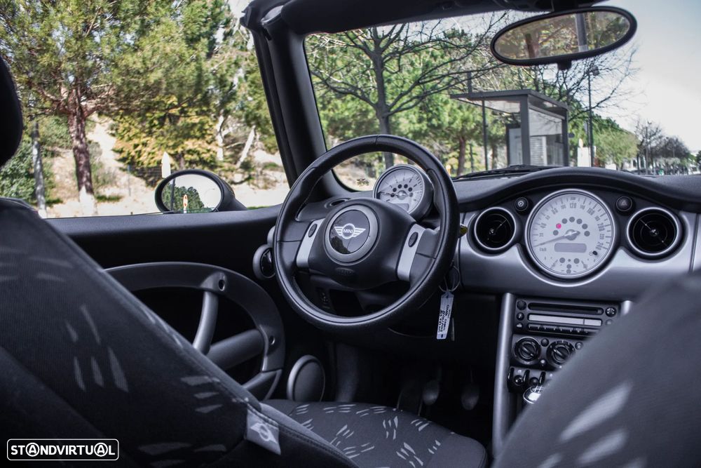 MINI Cabrio Cooper - 31