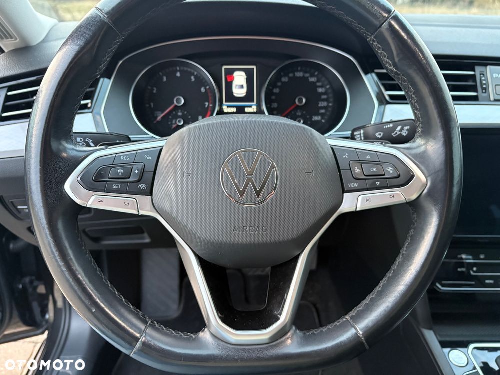 Volkswagen Passat 2.0 TSI Business DSG - 12