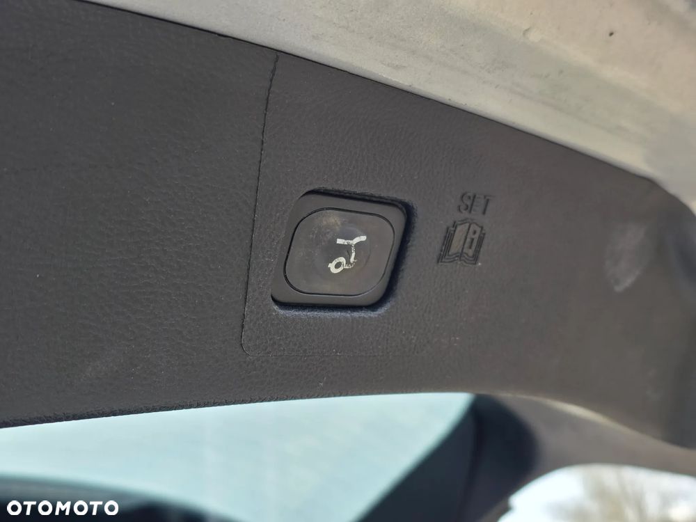 Ford Edge 3.5 SE - 31