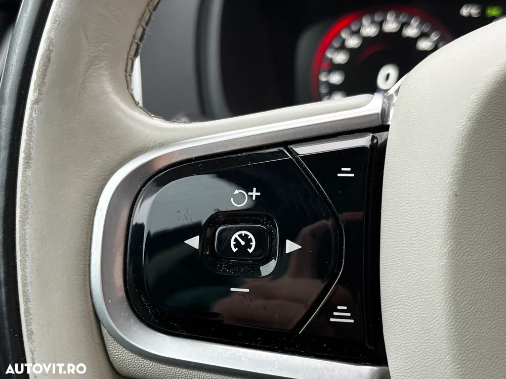Volvo XC 90 T8 Twin Engine AWD Inscription - 13