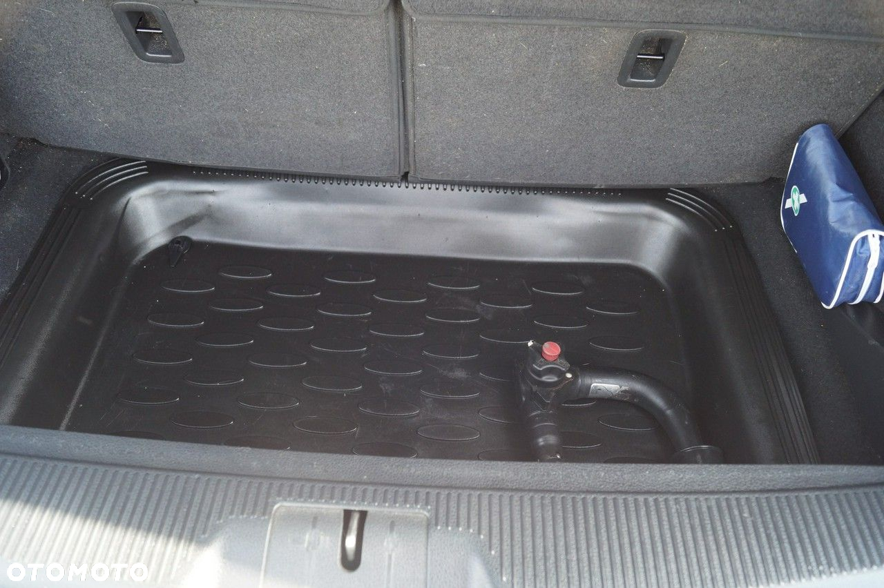 Volkswagen Sharan - 24