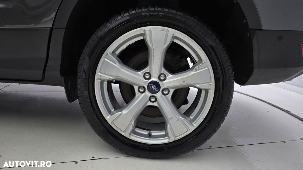 Ford Kuga - 22