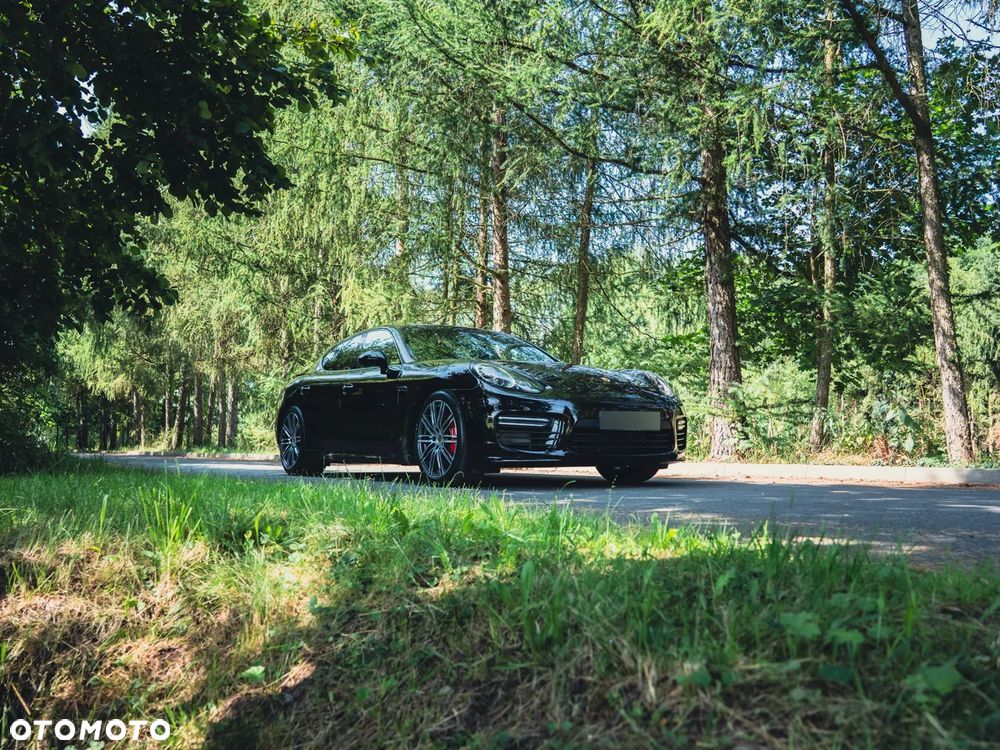 Porsche Panamera GTS - 3