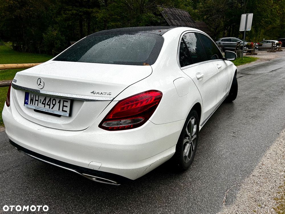 Mercedes-Benz Klasa C 300 7G-TRONIC - 15
