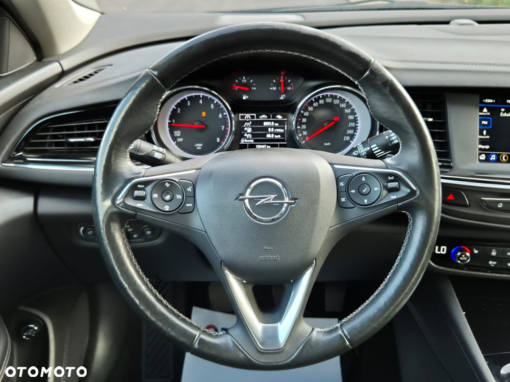 Opel Insignia 1.5 T Innovation S&S - 8