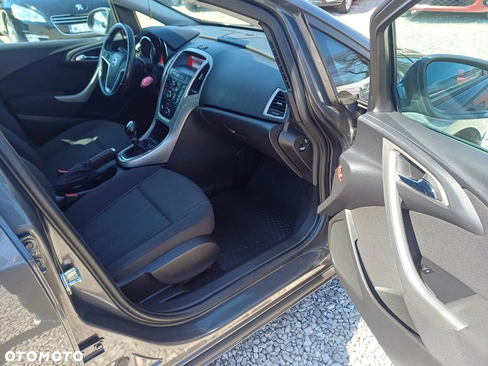 Opel Astra 1.4 Turbo - 9