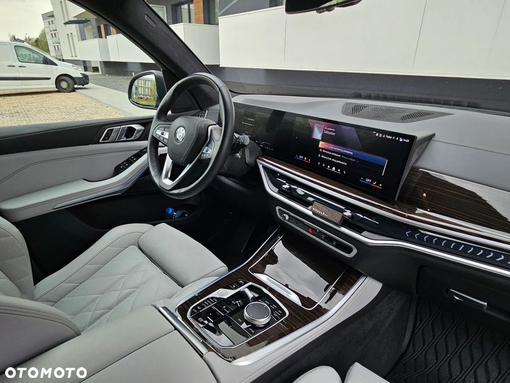 BMW X5 xDrive40i mHEV Individual Edition sport - 19