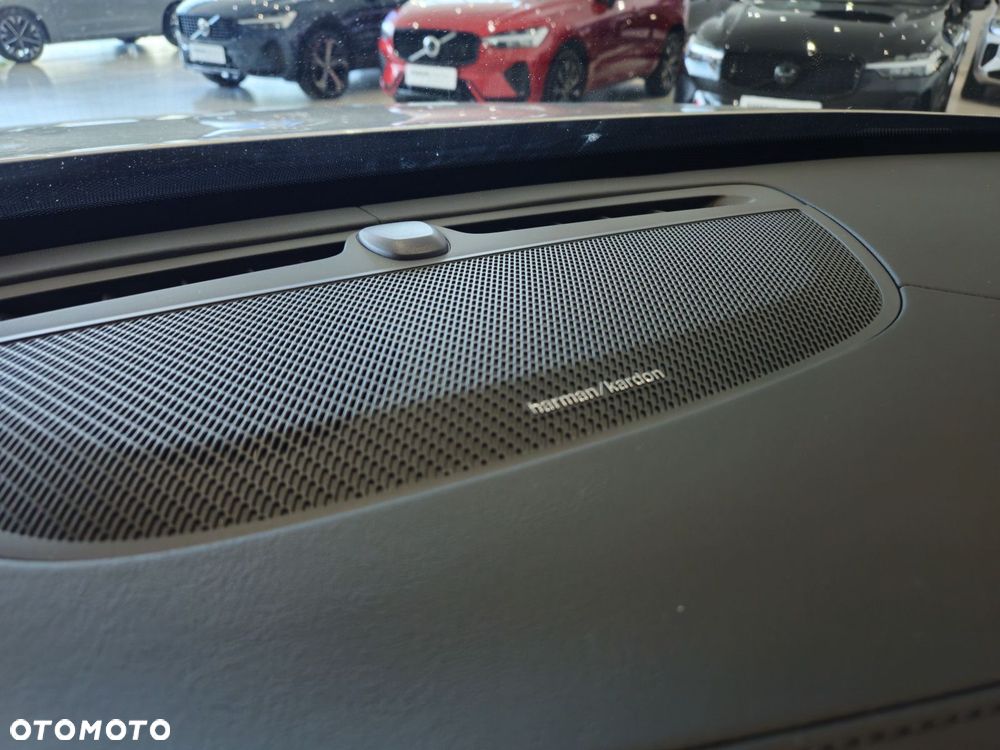Volvo XC 90 - 30