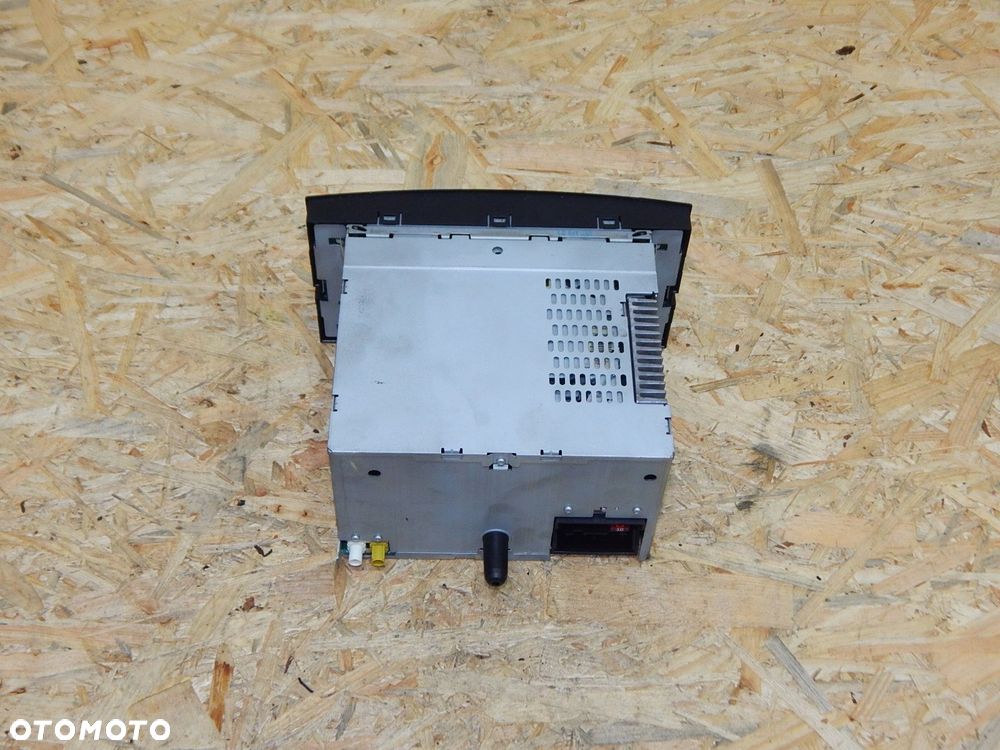 vw t5 multivan radio cd 7l6035195a uszkodzone - 4