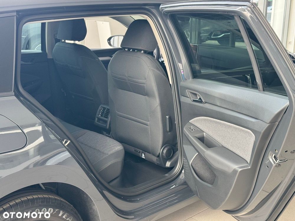 Volkswagen Golf - 11