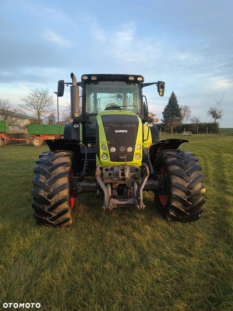 Claas Axion 820 - 2