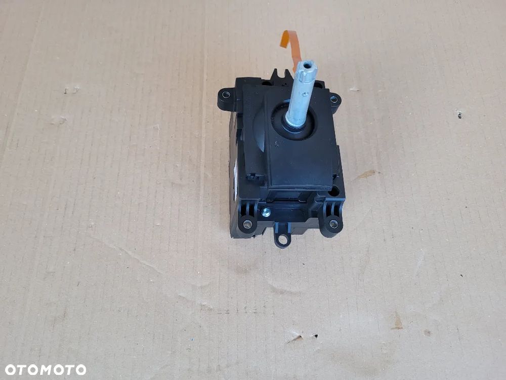 BMW MODUŁ WYBIERAK LEWAREK SKRZYNI BIEGÓW 9218102 - 5