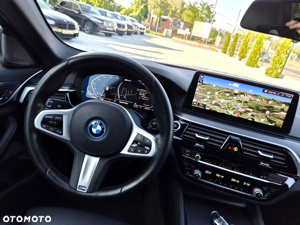 BMW Seria 5 520e M Sport sport - 25