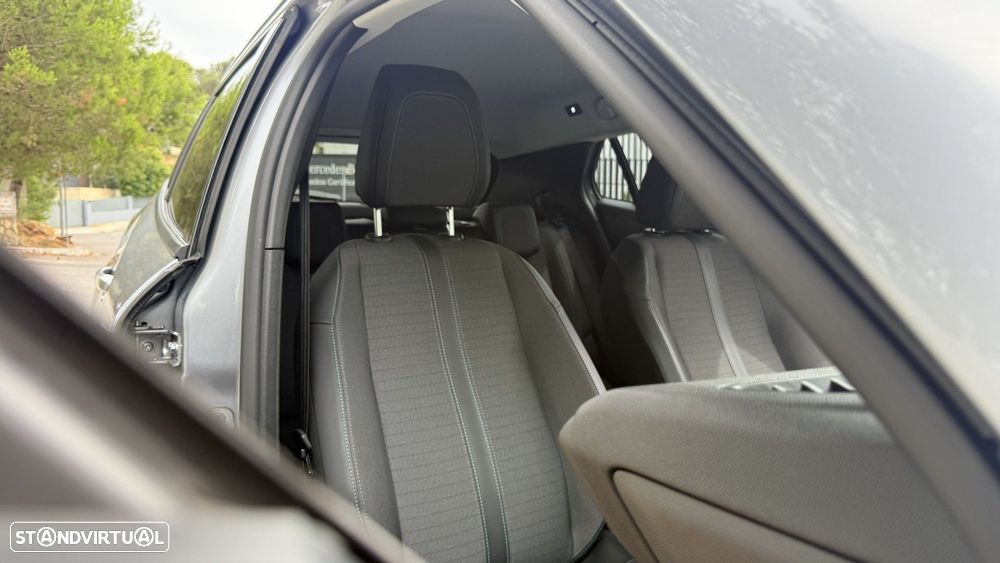 Peugeot 2008 1.2 PureTech Allure Pack - 31