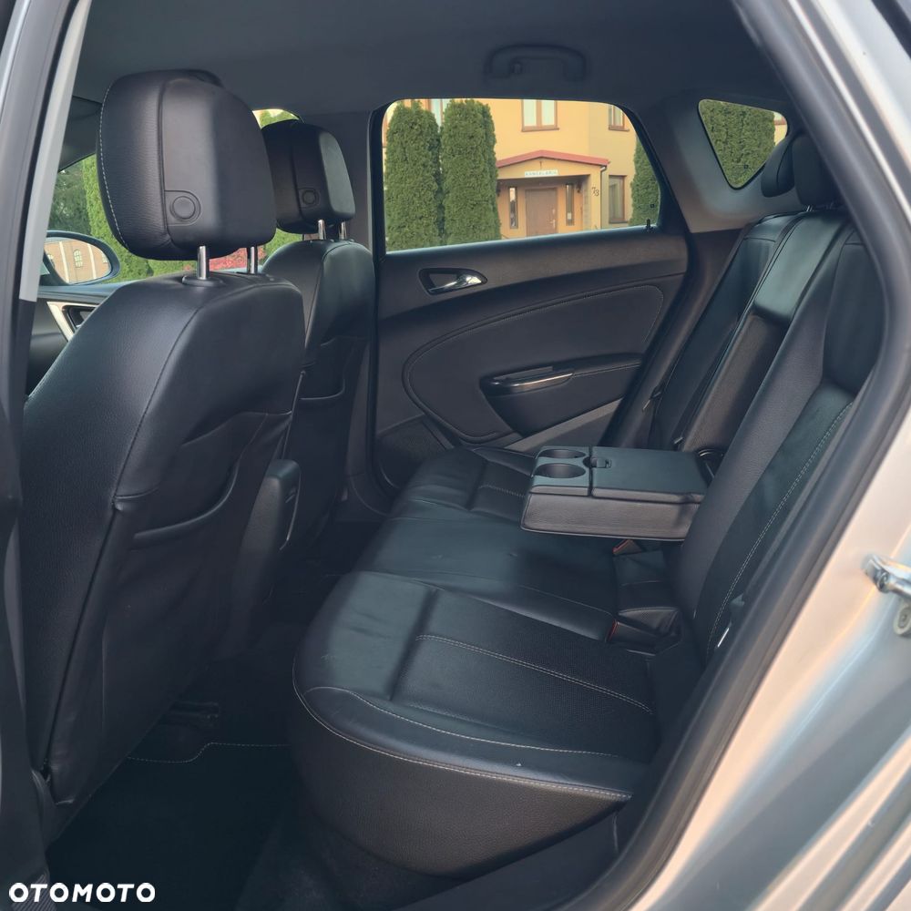 Opel Astra 1.7 CDTI DPF Cosmo - 24