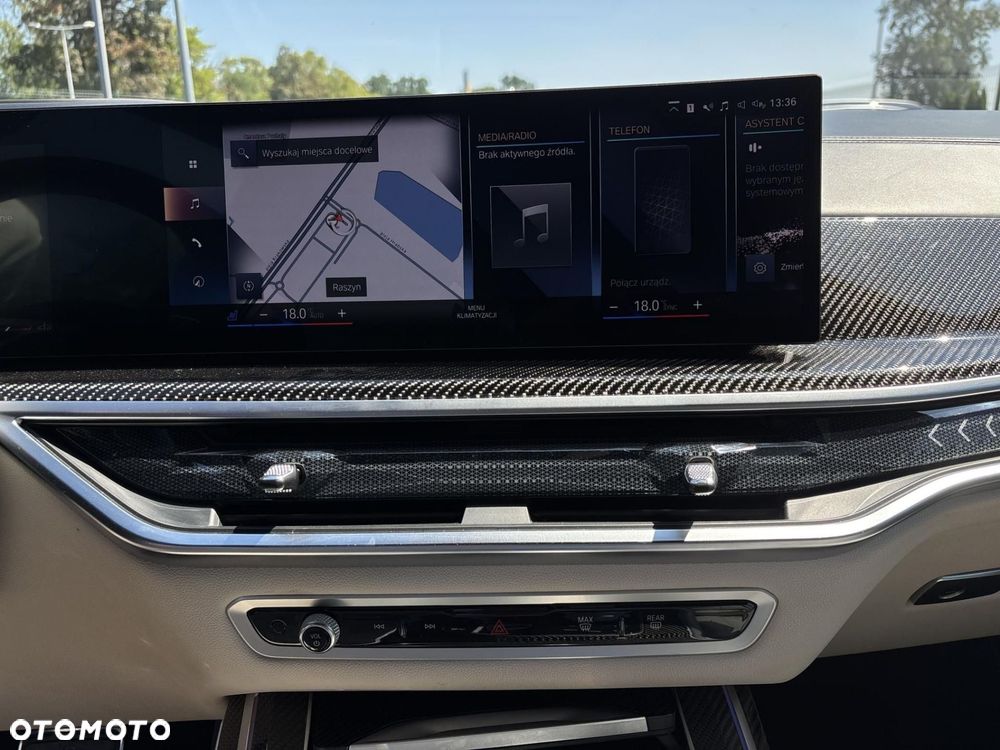 BMW X7 - 16