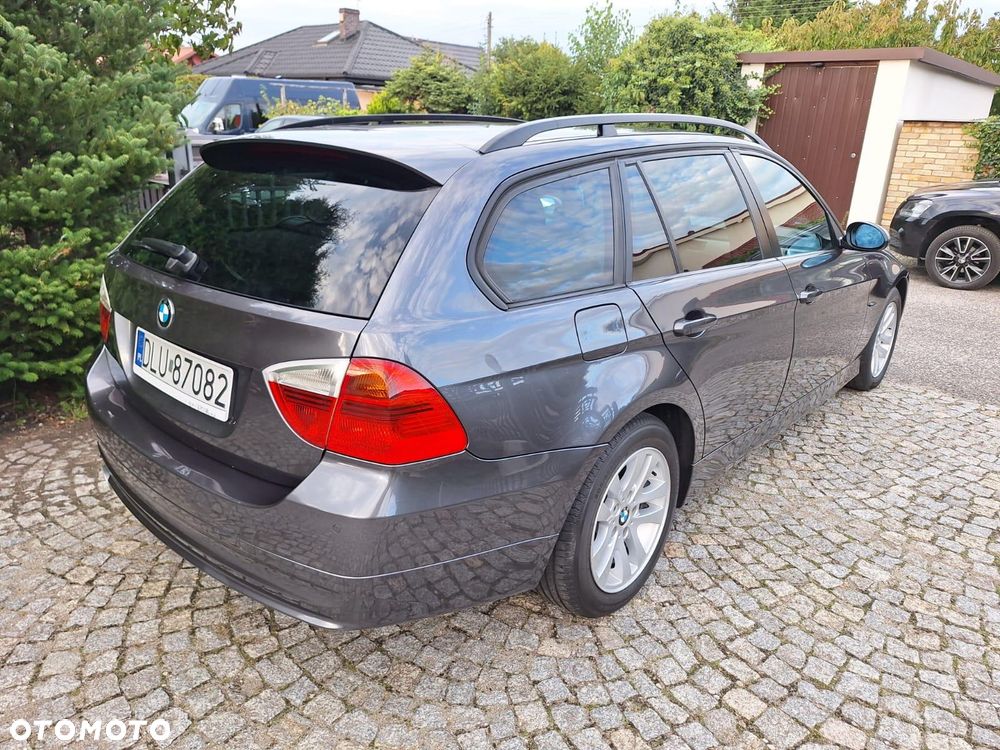 BMW Seria 3 318d - 8