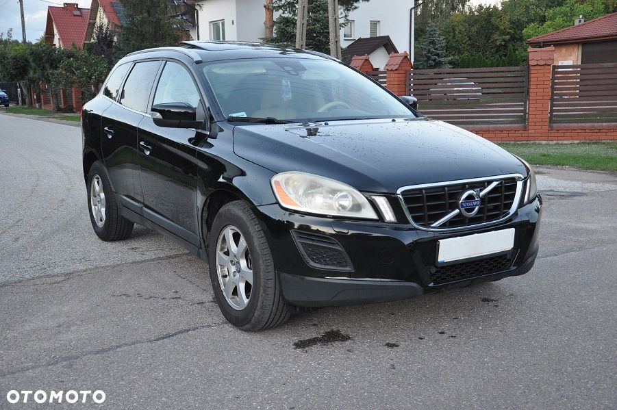 Volvo XC 60 3.2 AWD Momentum - 3