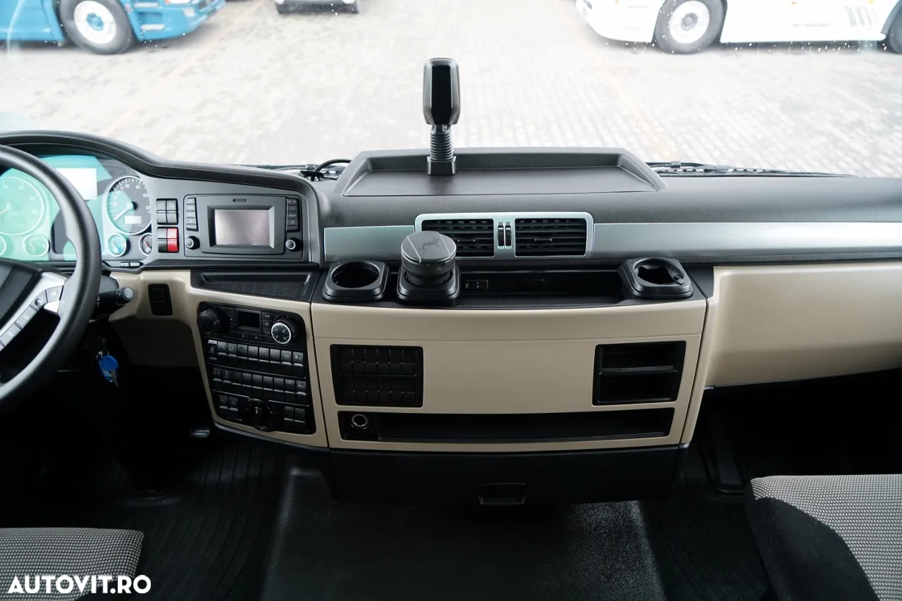 MAN TGX 18.470 / PLATĂ JOSĂ / MEGA / LOC AL CINCILEA REGLABIL / 2020 / NAVI - 31