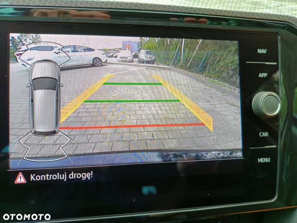 Volkswagen Passat - 20