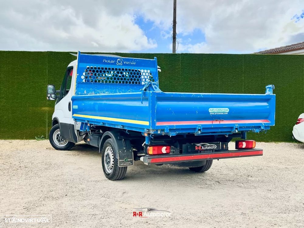 Iveco daily bascula trilateral - 2
