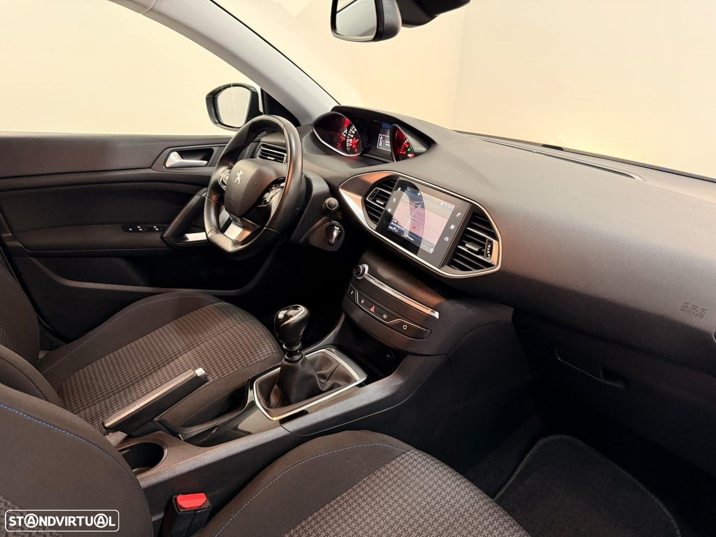Peugeot 308 SW 1.5 BlueHDi Style - 11
