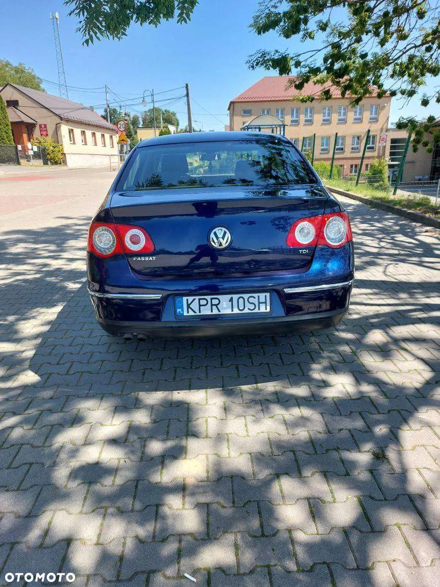 Volkswagen Passat 1.9 TDI Comfortline - 7