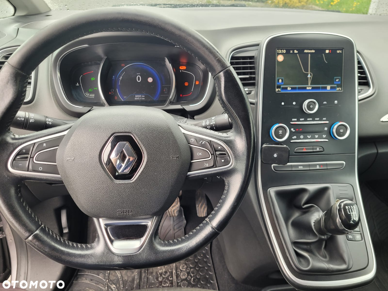 Renault Scenic 1.5 dCi Energy Bose EU6 - 13