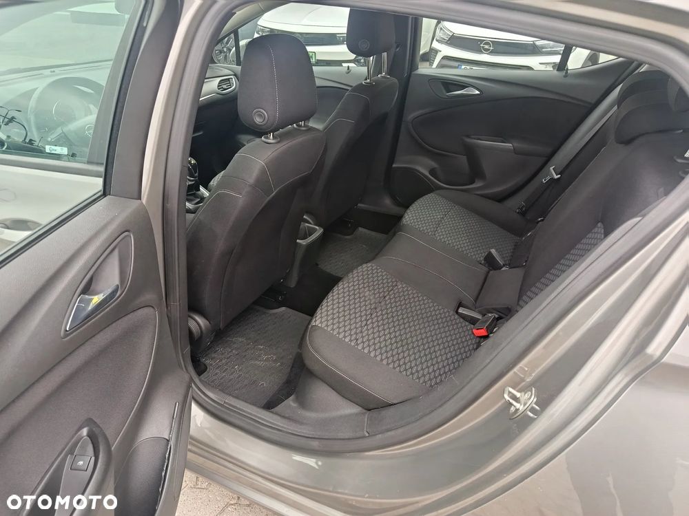 Opel Astra 1.6 CDTI Enjoy - 10