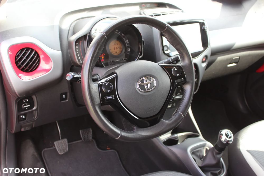 Toyota Aygo 1.0 VVT-i Color Edition - 13