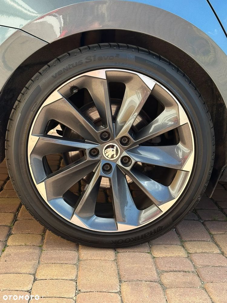 Skoda Superb 2.0 TDI Style DSG - 26