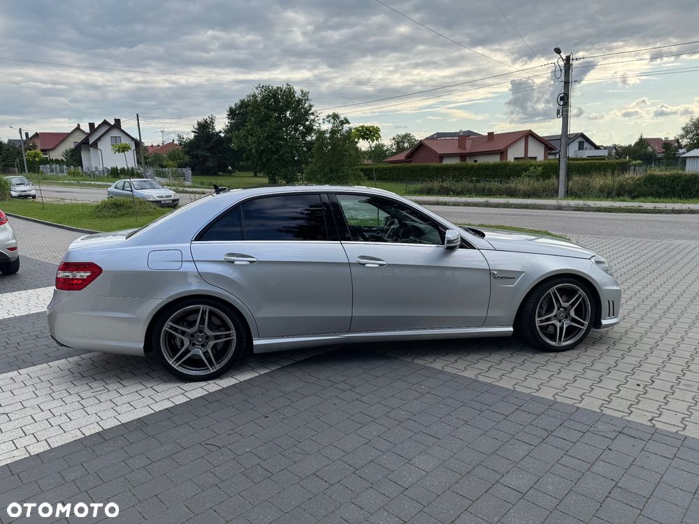 Mercedes-Benz Klasa E 63 AMG AMG Speedshift 7G-MCT - 5