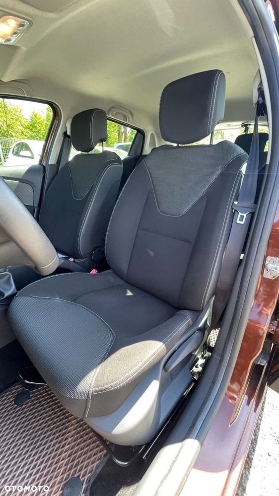 Renault Clio 1.2 16V Life - 9