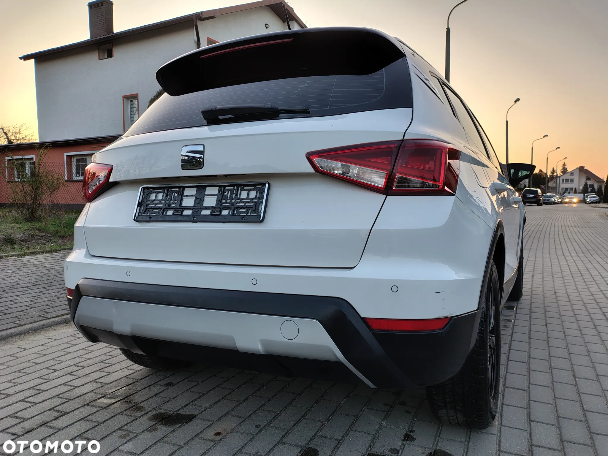 Seat Arona 1.0 TGI Black Edition - 10