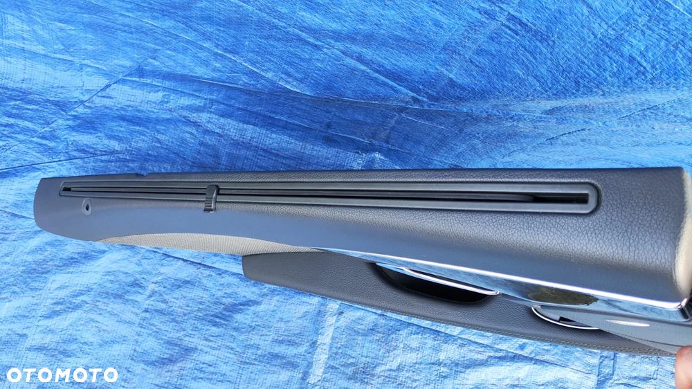 BOCZKI BOCZEK TAPICERKA DRZWI LEWY PRAWY TYŁ ROLETA ŻALUZJA KOMPLET A2118100520 A2118100620 A2117302663 A2118100830 A2117302563 A2118100730 MERCEDES E-KLASA W211 - 10