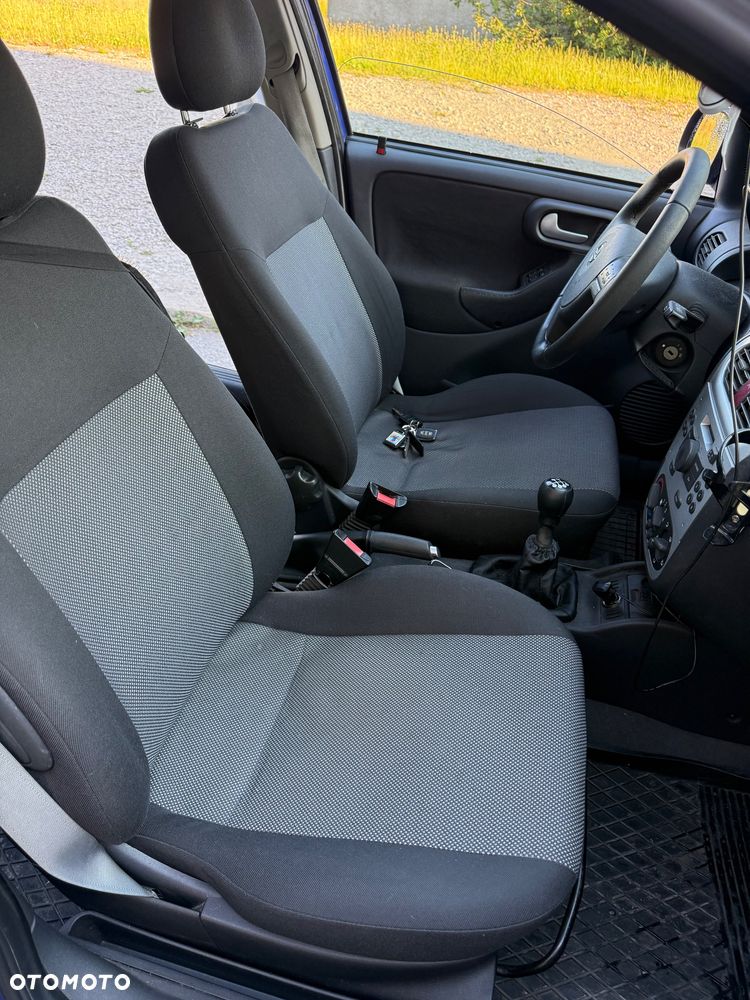 Opel Corsa 1.0 12V Cosmo - 17