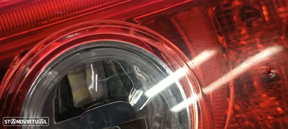 FAROLIM TRASEIRO DIREITO INFINITI Q50 Q50 - 4