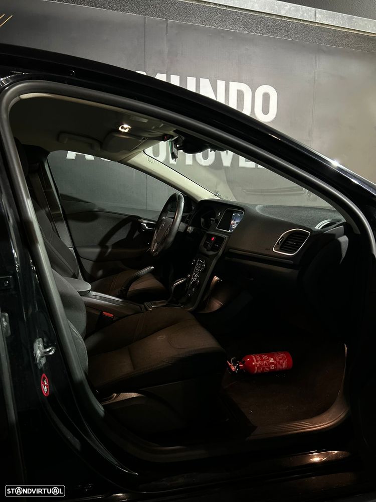 Volvo V40 D2 Powershift - 6