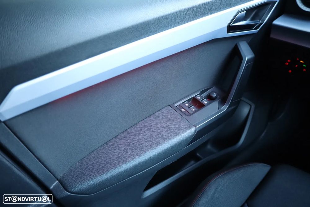 SEAT Arona 1.0 TSI FR - 25