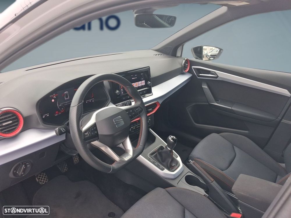 SEAT Arona 1.0 TSI FR - 6