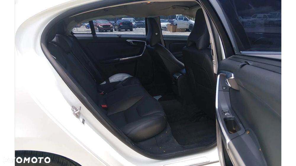 Volvo S60 T5 Drive-E Summum - 8