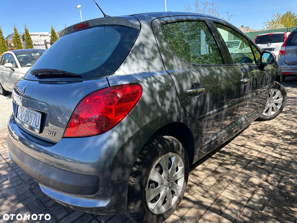 Peugeot 207 75 Urban Move - 13