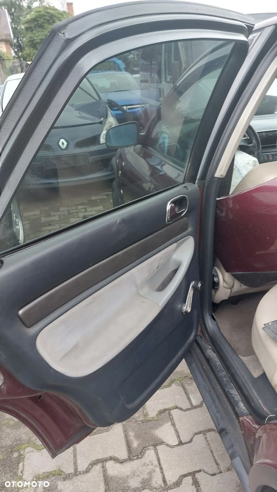 golf V plus na części V+  fotel lusterko szyba drzwi klapa maska panel klamka zamek - 3