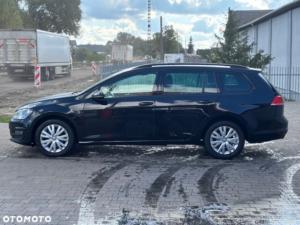 Volkswagen Golf - 2