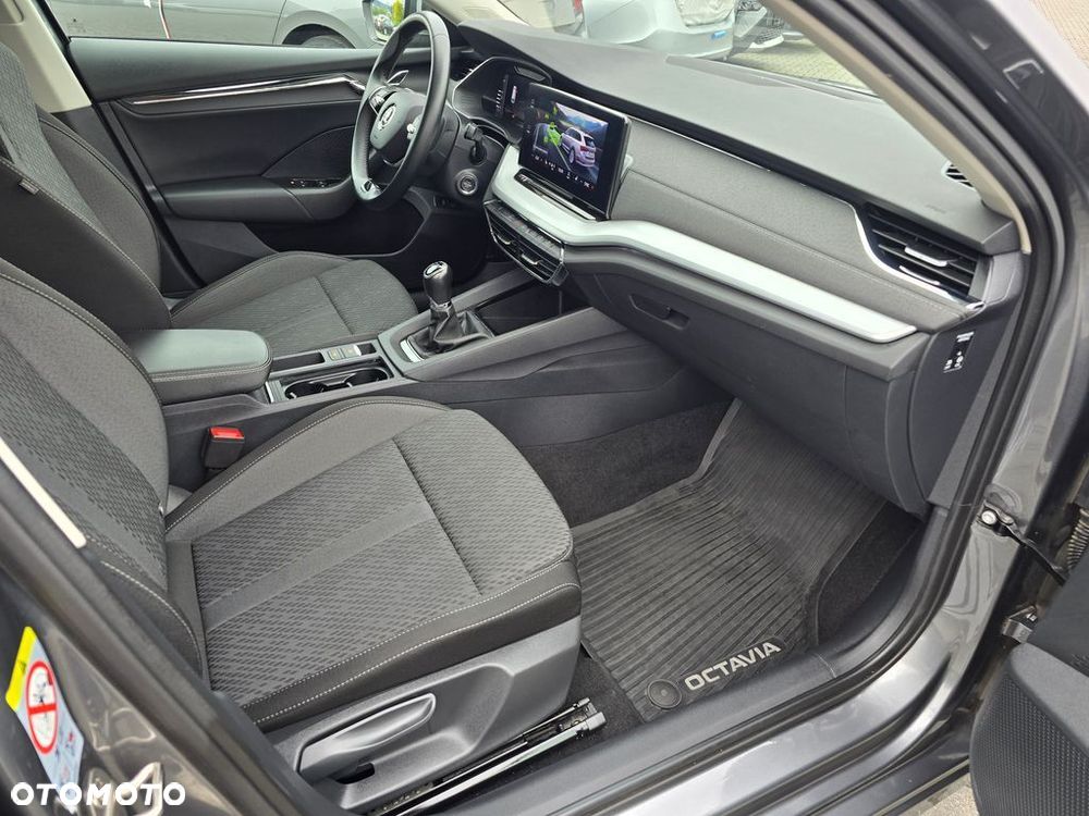 Skoda Octavia 1.5 TSI ACT Style - 9